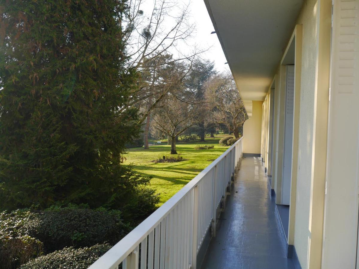 Spacieux F5 Au Parc Arbore Orsay Exteriör bild